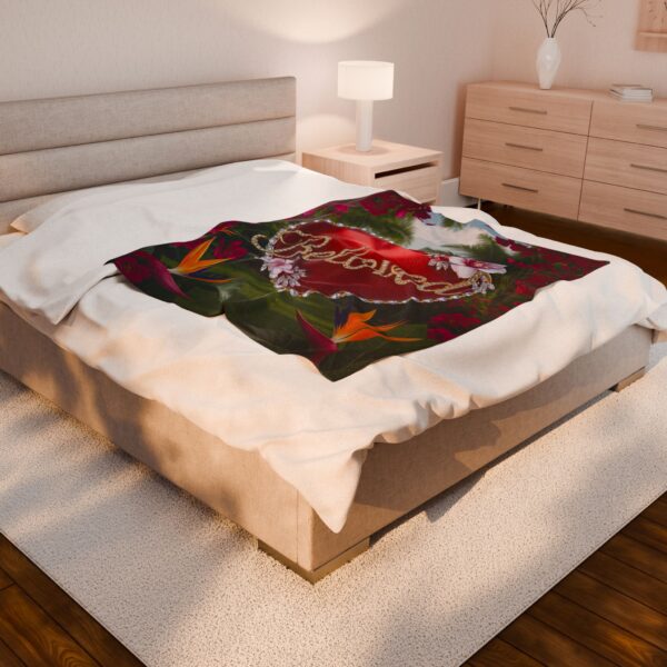Our Beautiful "Beloved" Inspirational 'Solid RED Heart' Design Velveteen Plush Throw Blanket, Cozy Gift for Anniversary, Home Decor Bedding - Image 8