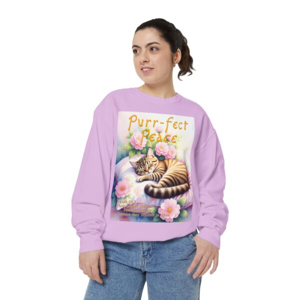 Sweatshirt Unisex with "Purr-fect Peace" with a cat in blissful sleep and the verse Isaiah 26:3!  Christian Apparel, Faith-Based Comfort, Jumper, Gift for Believers - Image 28