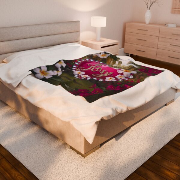 Our Beautiful "Joy" 'Solid Mauve Heart' Design Velveteen Plush Throw Blanket, Cozy Gift for Anniversary, Home Decor Bedding - Image 8