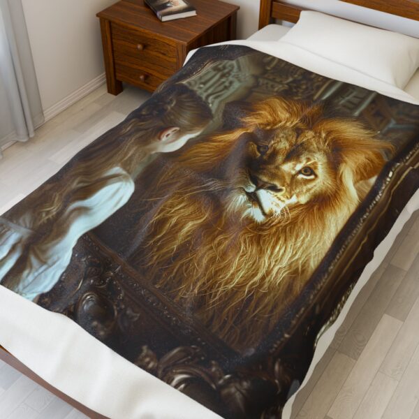 Our beautiful 'Lion in the Mirror' Inspirational throw blanket design. Velveteen Plush Blanket - A Cozy Gift for Home Decor, Bedding - Image 4