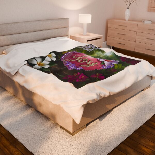 Our Beautiful "Joy" 'Pink Heart' Design Velveteen Plush Throw Blanket, Cozy Gift for Anniversary, Home Decor Bedding - Image 8