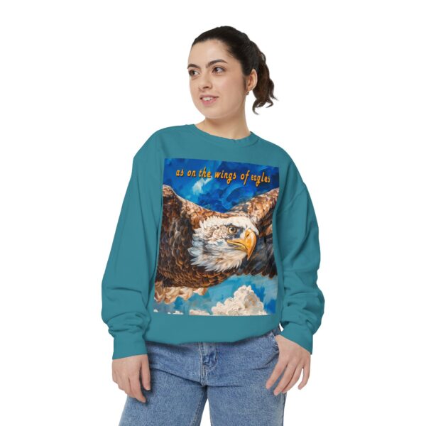 Our "as on the wings of eagles" Sweatshirt with a majestic eagle in flight. Vintage Christian Faith Apparel, Thoughtful Quote from Isaiah 40:31! Unisex Jumper, Pullover - Image 16