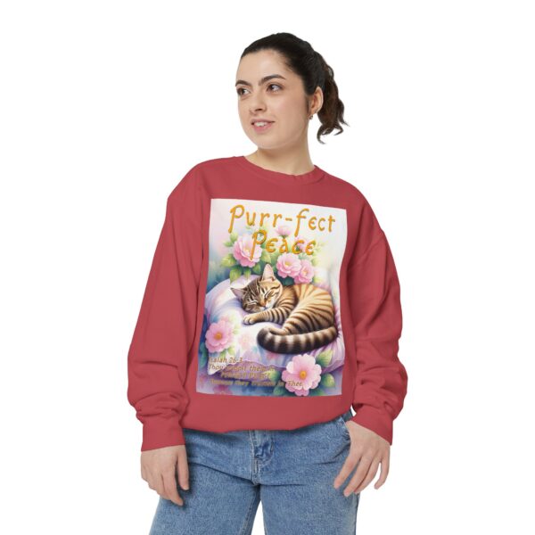 Sweatshirt Unisex with "Purr-fect Peace" with a cat in blissful sleep and the verse Isaiah 26:3!  Christian Apparel, Faith-Based Comfort, Jumper, Gift for Believers - Image 33