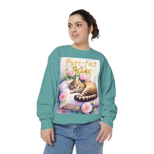 Sweatshirt Unisex with "Purr-fect Peace" with a cat in blissful sleep and the verse Isaiah 26:3!  Christian Apparel, Faith-Based Comfort, Jumper, Gift for Believers - Image 14